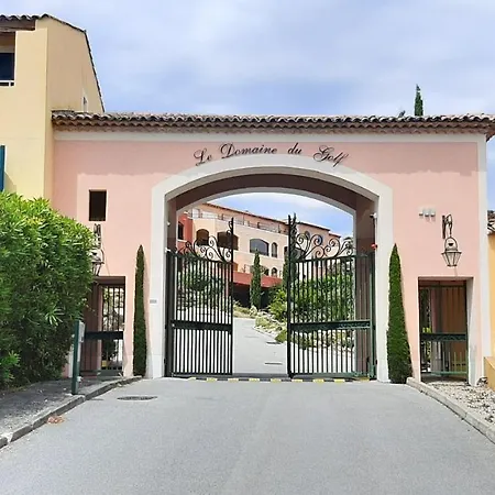 Domaine Du Golf De - Résidence Le Saint Andrews * Roquebrune-sur Argens